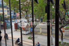 Nhà mặt phố vị trí đỉnh.chủ nhà đang cho thuê quán ăn tầng dưới 10 triệutháng. 52m2 2 tầng 1