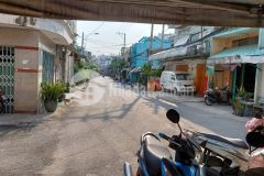 Nhà bán gấp quận 8, hẻm xe bus quay đầu, ngang 7, dài 8, giá 4 tỷ 1.