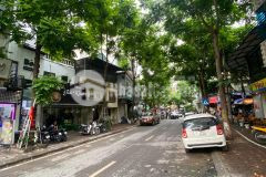 Building 8 tầng thang máy mặt phố vip vỉa hè đá bóng dòng tiền 700trnăm khu phố kinh doanh