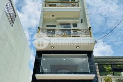 Bán nhà tân phú,70m2, 5 tầng, hẻm rộng, xe hơi vào nhà,chính chủ gấp bán,chỉ 7,8 tỷ