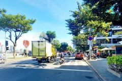 Chính chủ cần bán đất xây khách sạn sơn trà lô góc gần 600m2 giá 109 tỷ. gọi bình đất biển 0936421676