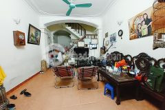 Cần bán nhà xuân la, 52, 4.5m, 3 ngủ, 4.1 tỷ. ngõ thông, tiện ích, gần hồ tây.