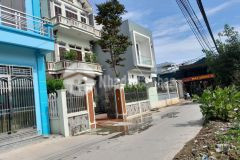 Bán gấp nhà 3 tầng mới đẹp đường ô tô tránh, quang minh, mê linh, hn, dt 65m2 giá 3 tỷ.