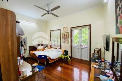 Ban nha đep bui xương trach ngo ô tô. 57m2 5 ty