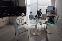 Bán nhà đất thánh, tân bình sát vách quận 10, mặt tiền 4.5 cực hiếm