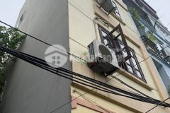 Bán nhà lô góc 35m2 x 5 gia quất, thượng thanh, long biên, ôtô, nhỉnh 3 tỷ. lh 0853092009