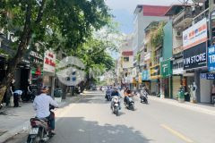 Bán gấp nhà bạch mai, ngay sát mặt phố, 70m24 tầng, mt 6.5m, 6.2 tỷ