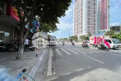 Nhà mới phố giải phóng dt 38m2, 5 tầng, mt 4.5m, giá chỉ 3.7 tỷ, vừa ở vừa kinh doanh