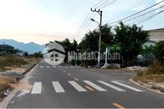 Lô góc nguyễn lương bằng, đà nẵng, đường 7m5, 100m2, nhỉnh 2tỷthương lượng 0965291514