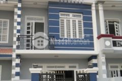 Bán gấp nhà 1 trệt 1 lầu 2 phòng ngủ hẻm 4m