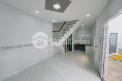 Nhà giáp lạc long quân hẻm xe hơi gần mặt tiền 40m2 chỉ 3.9 tỷ