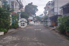 Bán gấp nhà chính chủ, hẻm một trục, sát đường lớn tại trung mỹ tây.