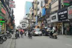 Lô góc 2 mặt tiền, giá tốt, đường mỗi mặt 8m vỉa hè 1m, trục chính kinh doanh tại cửu việt