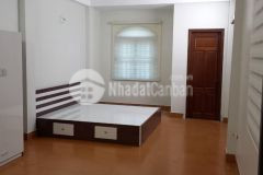 Siêu phẩm mễ trì nam từ liêm phân lô oto vào nhà ngõ thông kinh doanh 35m2 mt3,5m 4,7 tỷ.