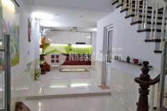 Nhà cầu giấy 30m, 5 tầng, đường ô tô tránh, nhà đẹp ở ngay mà giá chỉ nhỉnh 4 tỷ có tin được ko