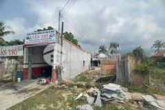 Gđ khó khăn kẹt tiền cần bán lại lô đất 105m25x21m vị trí đẹp, dân đông, gần kcn.