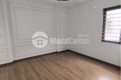 Ban nha mơi xây xuân phương tăng 34m đât gia chi 2.8 ty, cach đương oto 10m