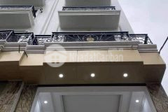 Bán nhà đẹp trần duy hưng,ô tô,45m,5t,4m giá chỉ 6.7 tỷ lh hải cg 0966866250