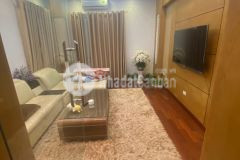 Bán gấp nhà cầu giấy. dt 31m x5t, mt 4m. giá 4 tỷ.