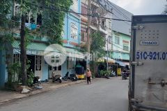 Mặt tiền kinh doanh cống lở, 4 tầng chỉ 9,3 tỷ