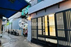 Bán nhà 2 tầng, 40m2, gần chi cục thuế quận 7. giá 4.25 tỷ