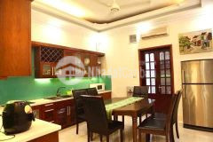 Cần bán căn nhà đường ngô gia tự 37m2 với giá chỉ hơn 3 tỷ oto đỗ cửa.