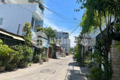 Bán gấp nhà 66m2 nhà đẹp ở ngay 3 tầng cách biển mỹ khê vài trăm mét