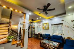 Bán nhà đông tác ngõ thông gần ô tô dân xây 40m