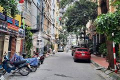 Nhà văn cao phân lô bàn cờ ô tô tránh ô tô vào nhà mặt tiền rộng chỉ 7.8 tỷ