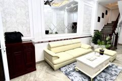 Nhà siêu đẹp đ.cổ linh 38m2 giá chỉ hơn 3 tỷ, chốt nhà sang sổ