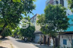 Bán ngay nhà 3 tầng mặt tiền sơn trà cách công viên biển đông 100m gía chỉ 5,x tỷ