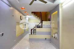 Nhà đẹp phố trạm long biên 50m2 giá chỉ hơn 3 tỷ, chốt nhà sang sổ