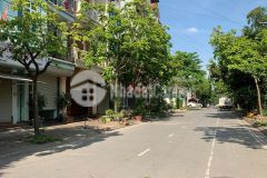 Nhà mới tđc 3.6ha tu hoàng. 3 oto tránh. 45mx5t. giá nhỉnh 6 tỷ.