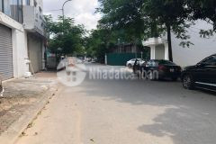 Đất đẹp kinh doanh tốt đường ô tô tránh nhau việt hưng long biên dt 80m2. gía 159 triệu m2