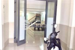 Nhà mặt tiền 8 tỷ2 sth đường xóm chiếu quận 4