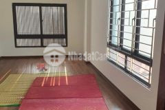 Bán nhà gara ô tô, kinh doanh sát phố nguyễn khang, dt 33m2, 6 tầng, mt 3,4m, giá hơn 6 tỷ.