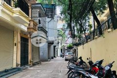 Bán gấp nhà hai bà trưng, 35m, 5t, 3.5m, 4pn, ô tô đỗ cổng. 3.85 tỷ.