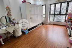 Trung tâm hai ba trưng 42m lô góc 2 măt thoang 5 tầng 5 ngủ sổ đep nở hậu nhẹ