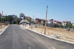 Chinh chu ban 80m2 đât tđc kim sơn, gia lâm, đương 10m via he, đa co sô đo, vuông văn.