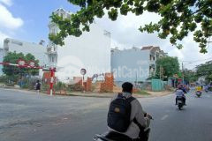 Nhà 4x25, lô góc, nhà nát, mặt tiền đông hưng thuận 02, giá chỉ 6ty