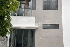 Nhà 2 tầng ngay trung tâm thành phố