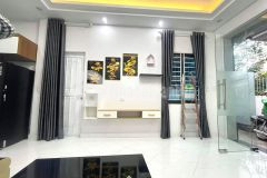 Nha đep đối diện city land nguyễn văn lượng.