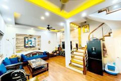 Chính chủ bán nhà phố đông tác, đối diện vincom, đống đa, 40m2 giá 6,75 tỷ