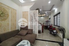 Bán nhà đường võ chí công, ngõ thông, gần phố, 38m2, 3.7m, giá chỉ 4.8 tỷ.