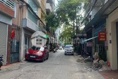 Bán đất đẹp vuông góc ngay bệnh viện đa khoa đức giang 39 m2 ô tô vào đất chỉ 2.85 tỷ