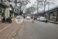 Mặt phố nguyễn trãi, ngã tư sở, kinh doanh sầm uất diện tích rộng, vị trí cực đẹp.