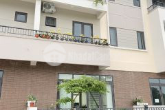 Làm gì có căn nào mà đối diện trường học lại kinh doanh được giá 62trm2