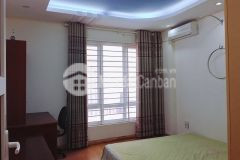 Chu cân ban căn nha đep pham văn đông, go vâp dt 60m gia 3 ty