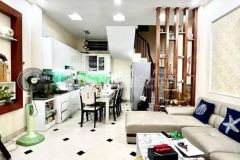 Bán nhà phố vương thừa vũ, 39m2, 5 tầng, mt 3.9m, ô tô gần, 4.5 tỷ.