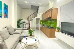 Nhỉnh 4 tỷ, nhà đẹp ở luôn chùa láng, ngõ ô tô, nhà đủ công năng, 49m2 x 5t